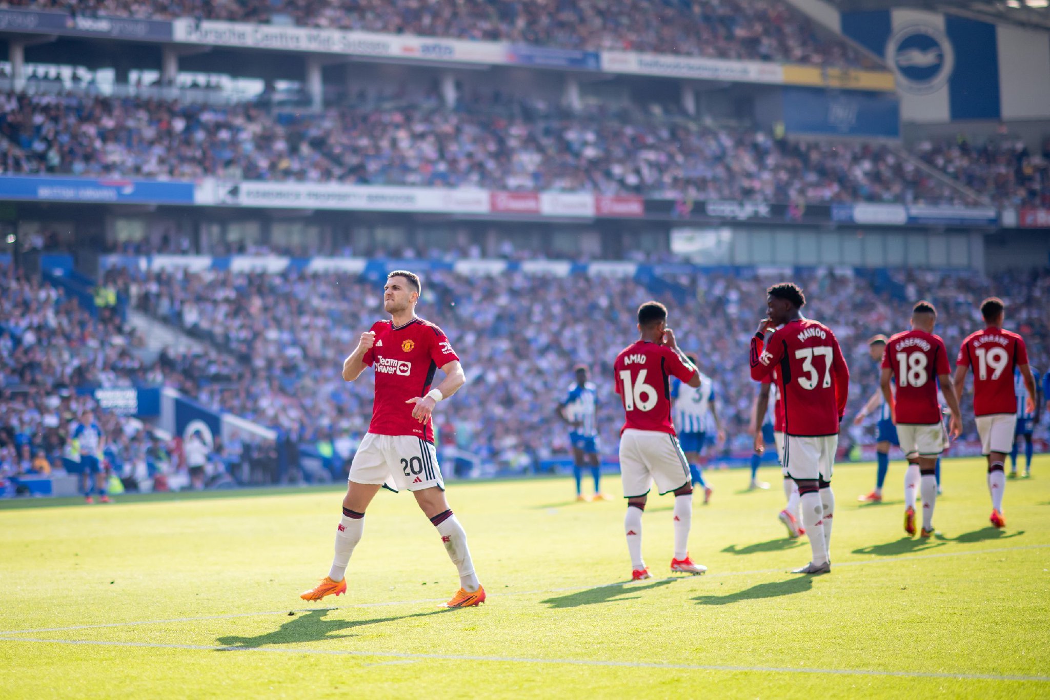 募具有国际 募具有国际